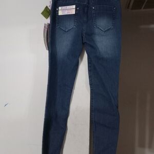 Blue spice ladies NWT ultra soft rayon denim jeans. Size junior 1